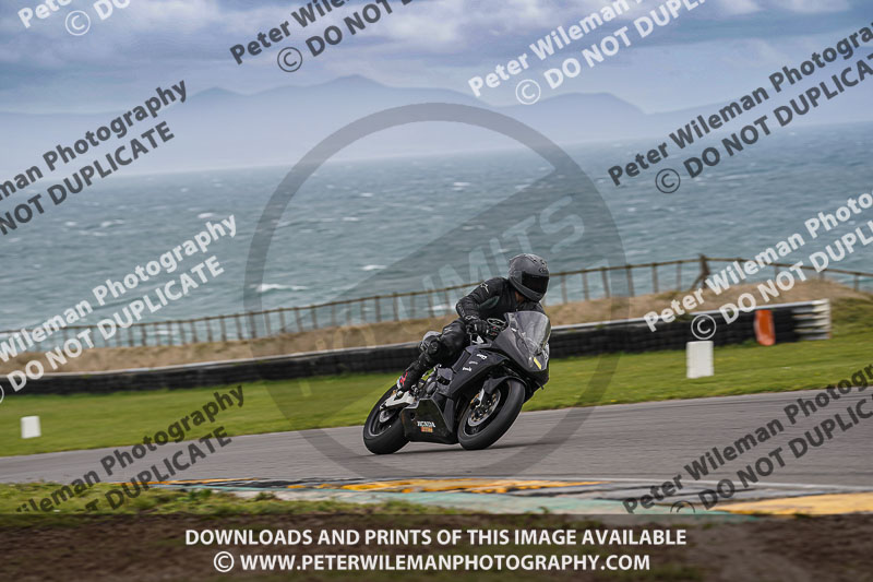 anglesey no limits trackday;anglesey photographs;anglesey trackday photographs;enduro digital images;event digital images;eventdigitalimages;no limits trackdays;peter wileman photography;racing digital images;trac mon;trackday digital images;trackday photos;ty croes